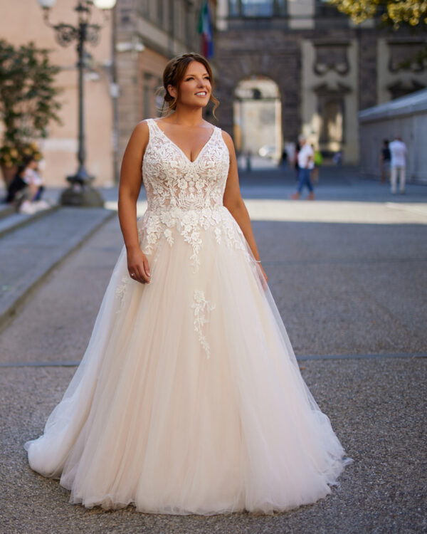 25 310 Miss Emily Brautkleid