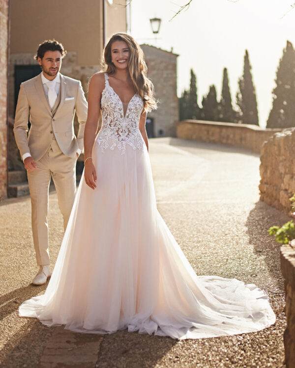 25102 made to Love Brautkleid