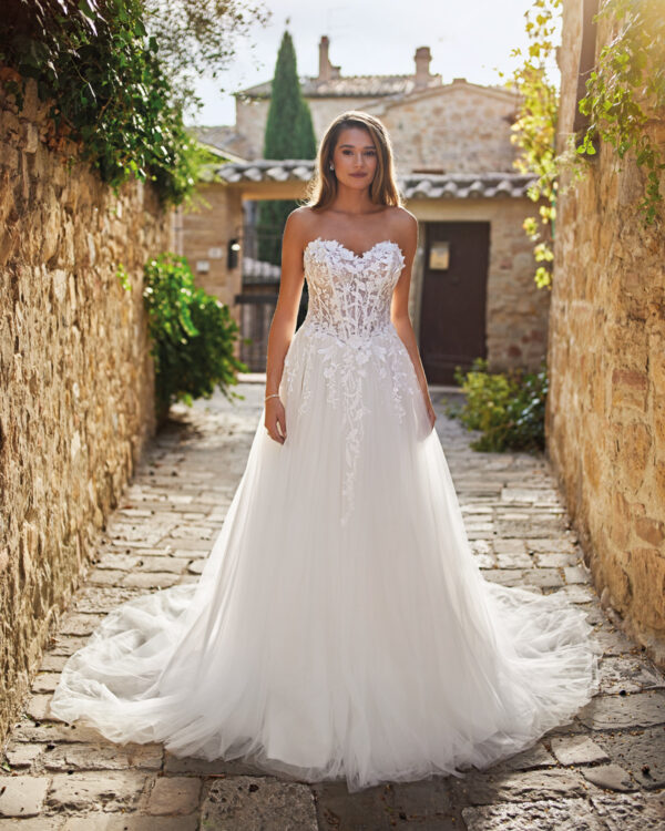 25 119 made to Love Brautkleid